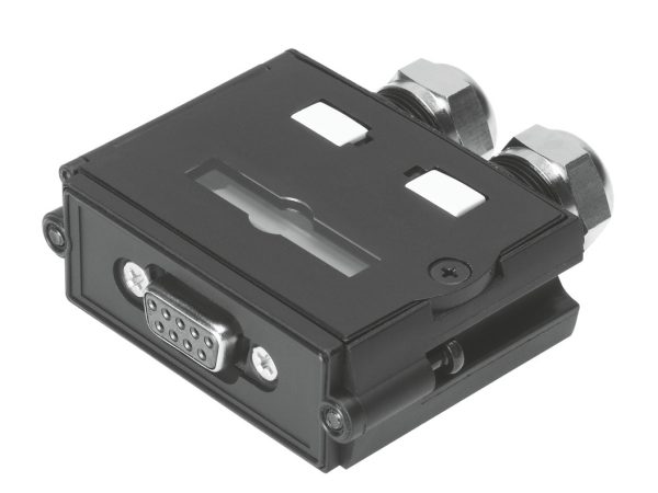 Multi-pin plug socket NECA